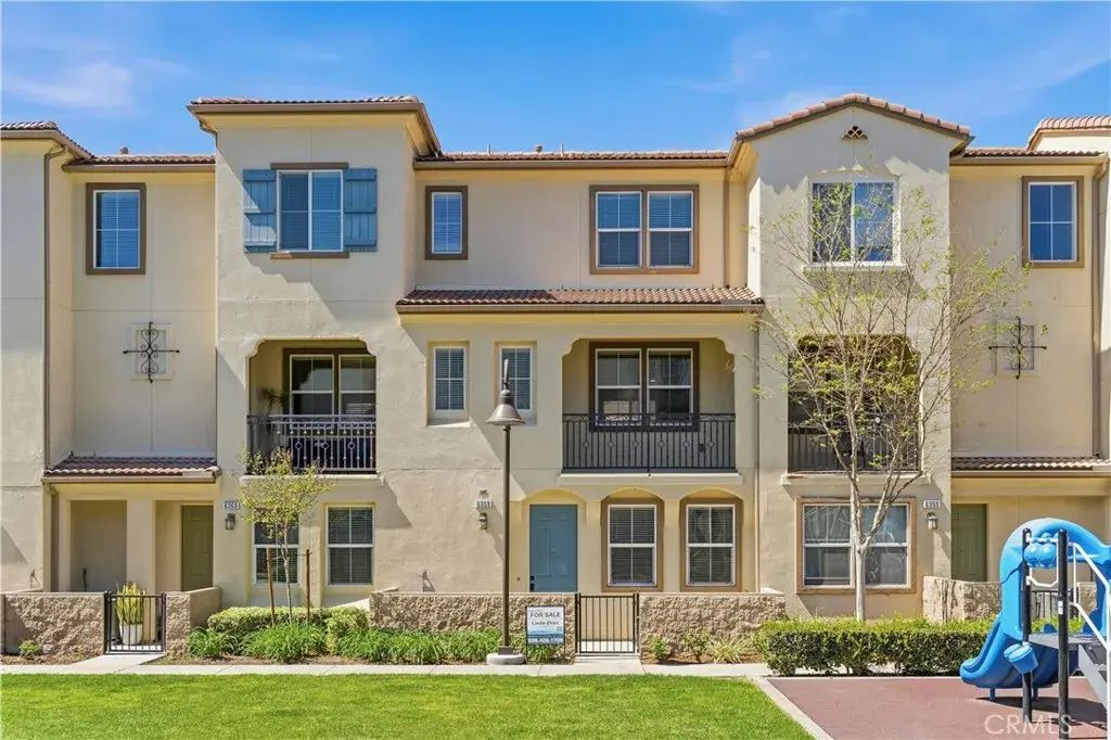 6359 Lyra, Eastvale