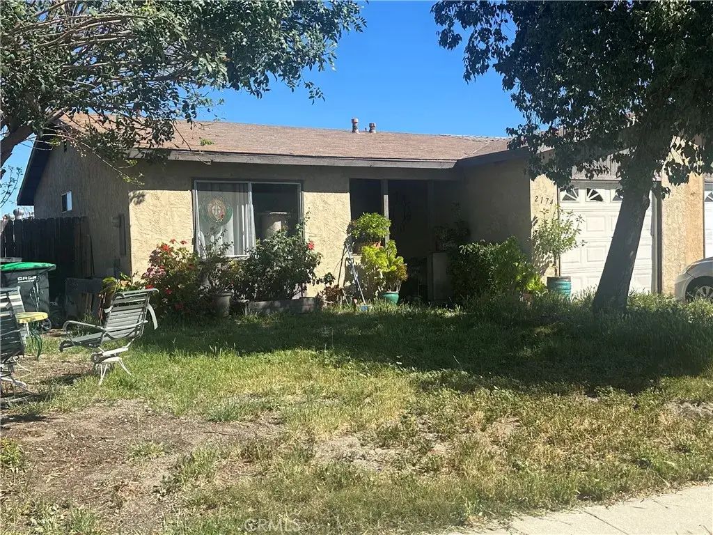 2174 Avenida Olivos, Hemet