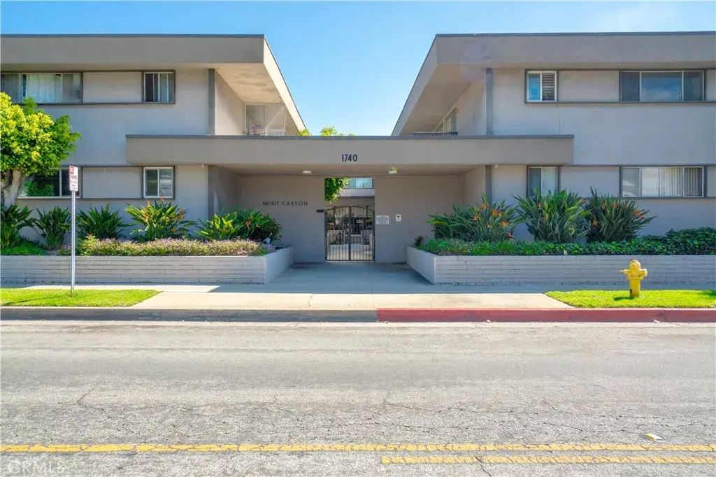 2940 W Carson 207, Torrance