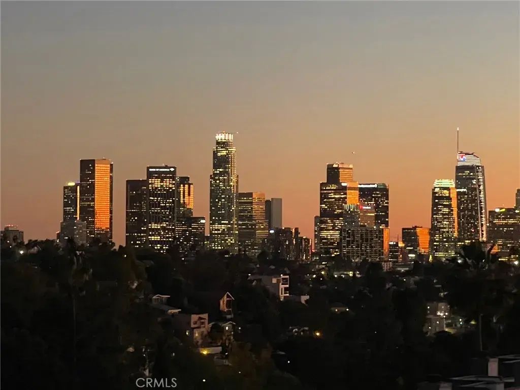 1882 N Alvarado Street 16, Los Angeles