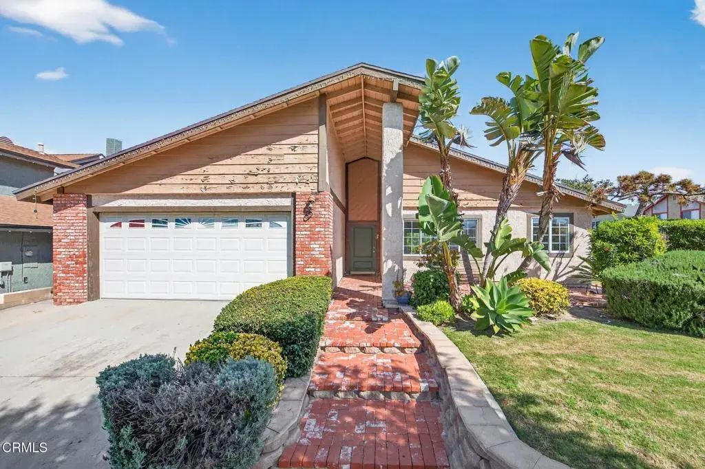 901 Indigo Place, Oxnard