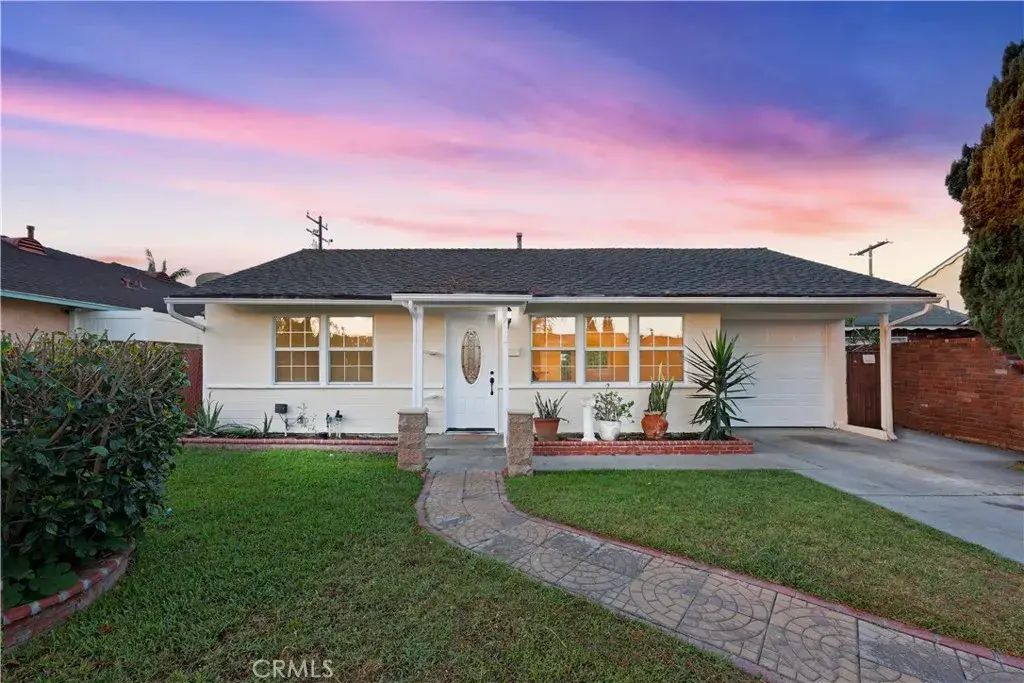 7738 Adwen Street, Downey