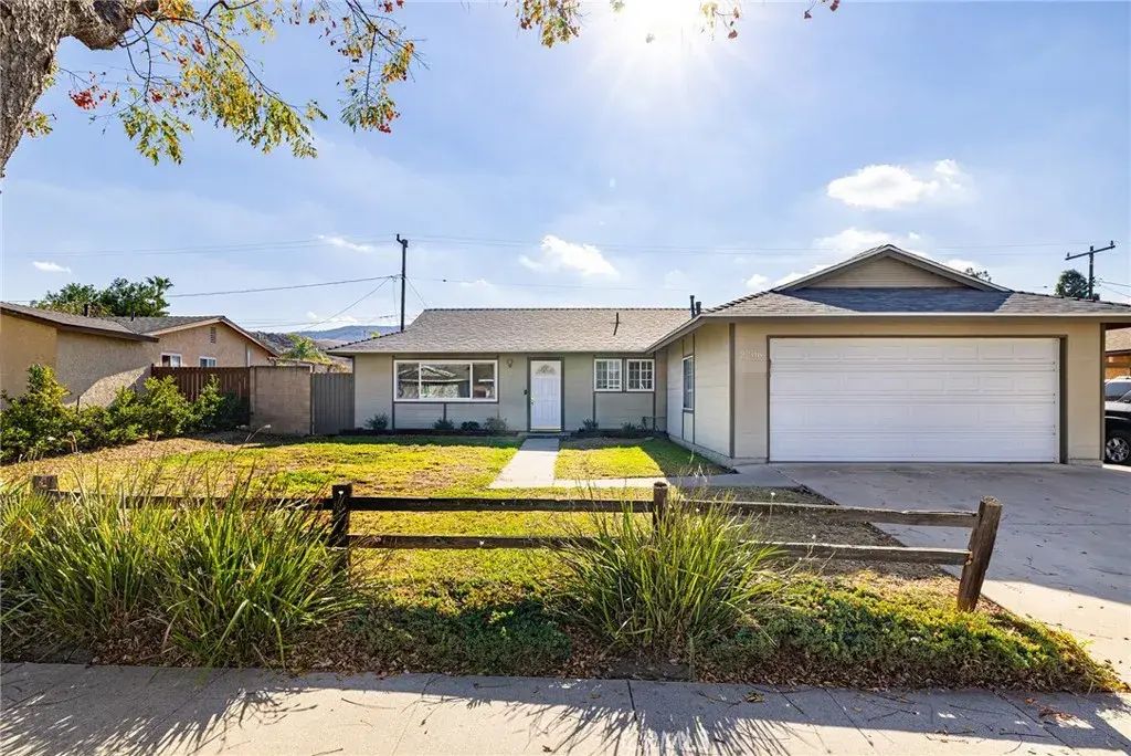 2206 Stinson Street, Simi Valley