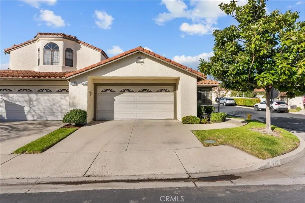 745 Wind Willow Way, Simi Valley