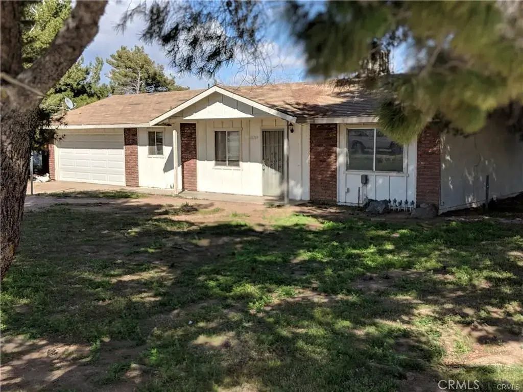 10703 Banning, Hesperia