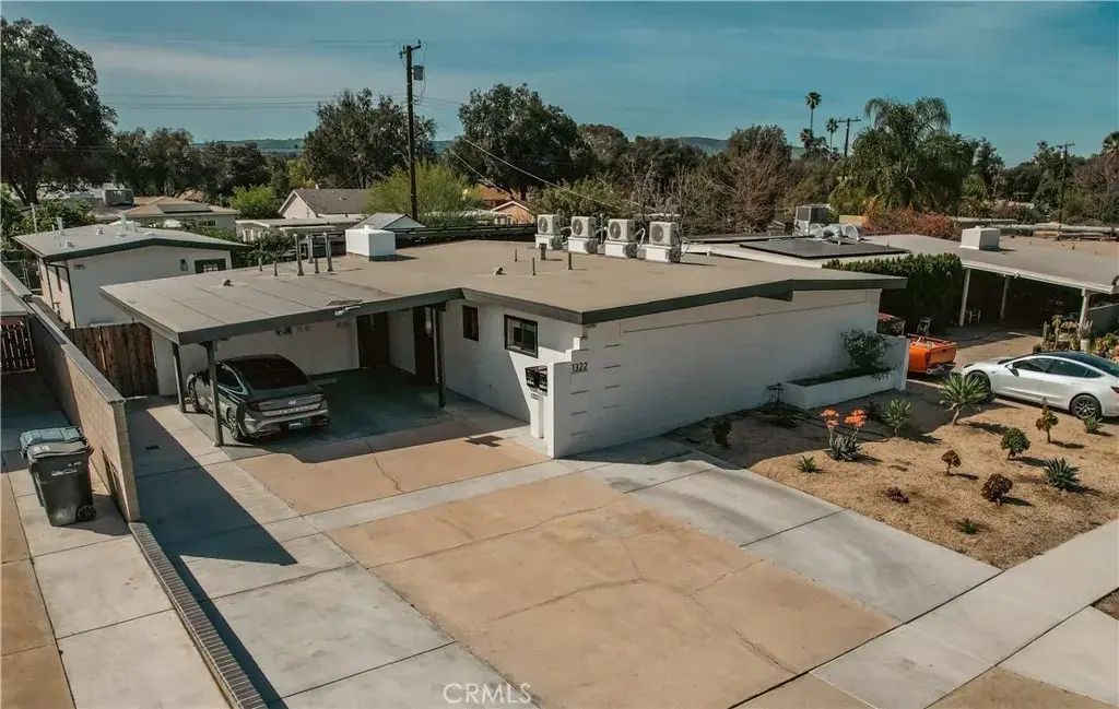 1322 Campus, Redlands