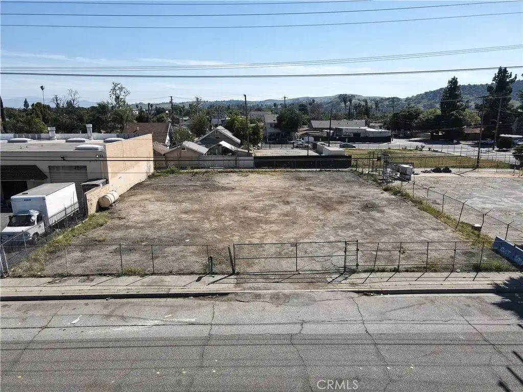 1368 W 1st, Pomona
