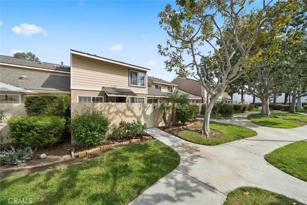 7892 Nomad Circle, Huntington Beach