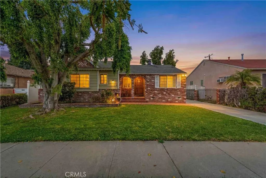 4363 Deland, Pico Rivera