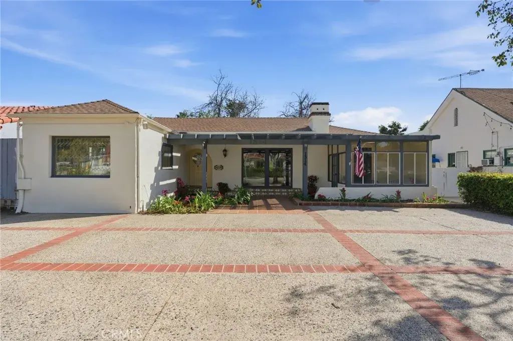 1314 E Chapman, Orange
