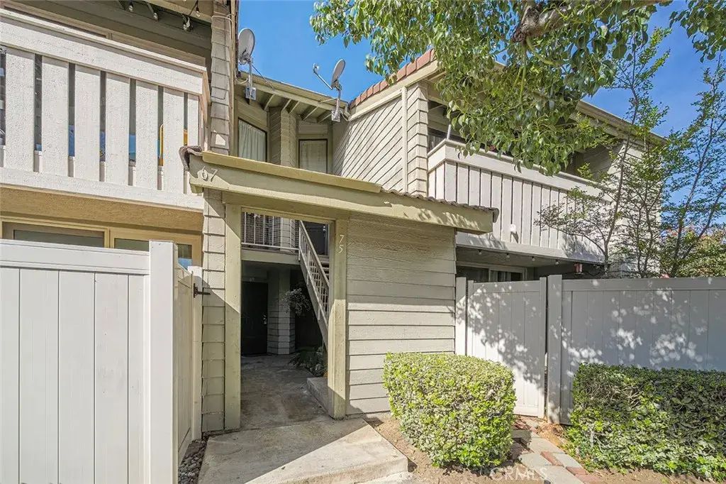 75 Country Mile Road, Pomona
