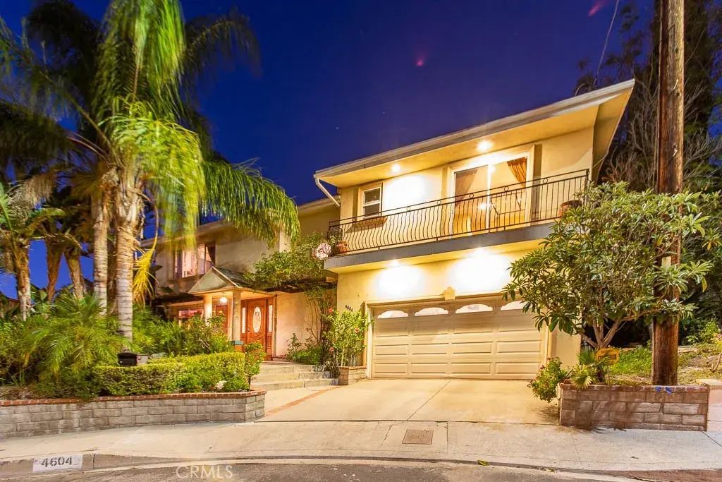4604 Dunman, Woodland Hills