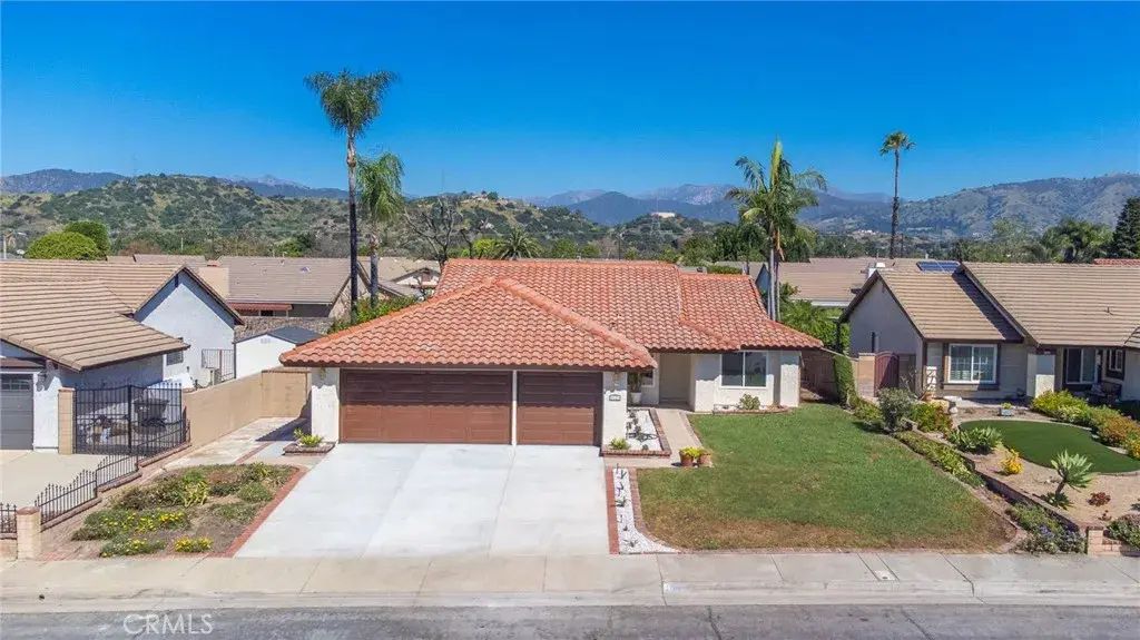 1123 Claraday, Glendora
