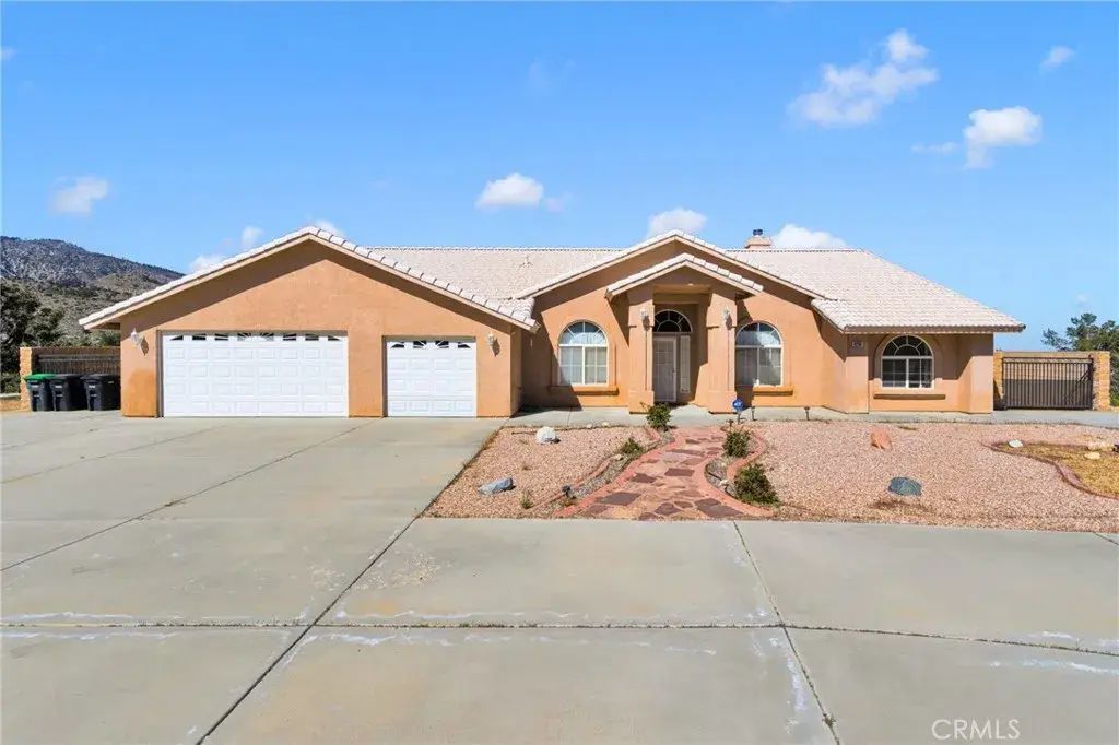 8250 Snow Cap, Pinon Hills