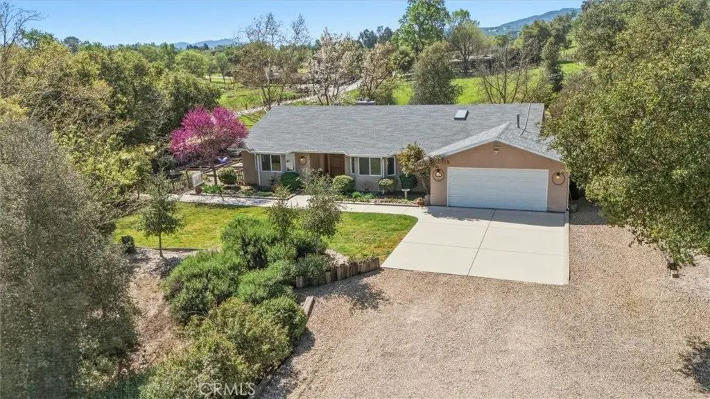 13730 El Camino Real, Atascadero