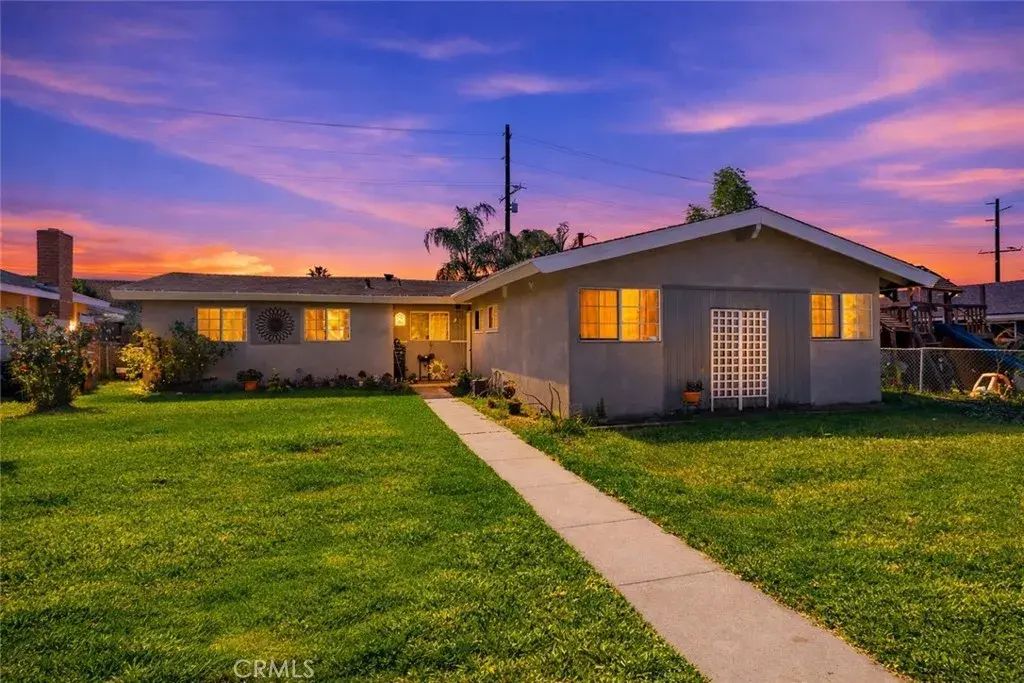 964 E La Verne, Pomona