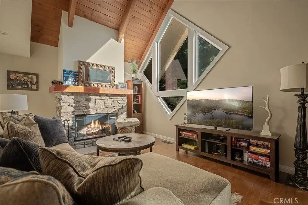 831 Nadelhorn, Lake Arrowhead