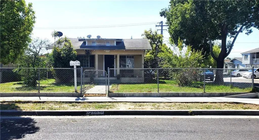 3602 Randolph, Bell
