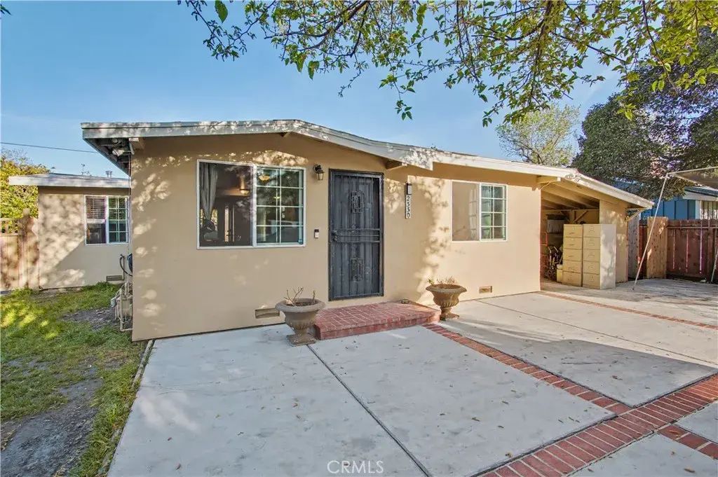 2330 Meadowbrook, Merced