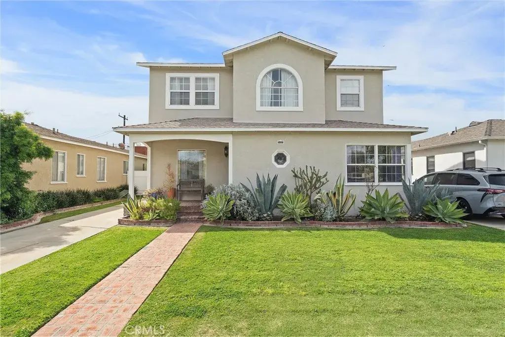 3495 Gaviota Avenue, Long Beach