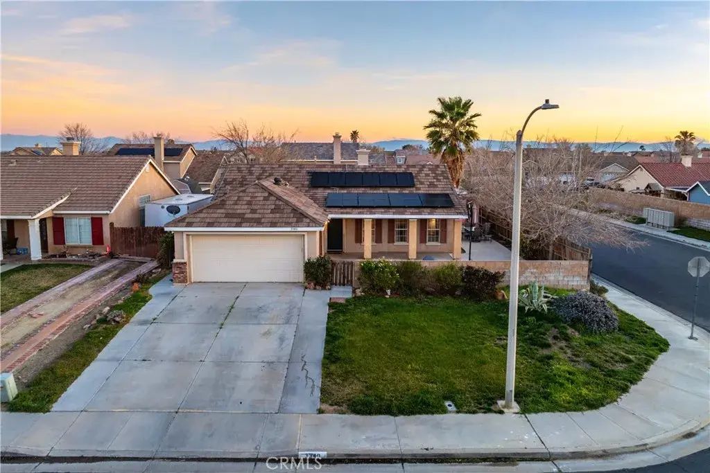 3340 Brabham Avenue, Rosamond