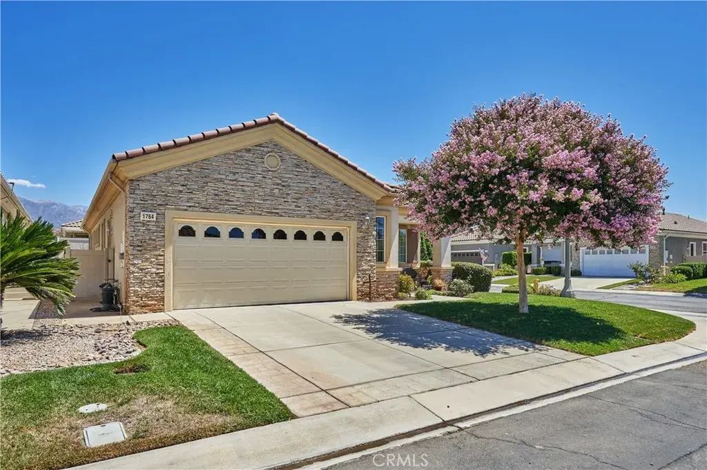 1764 Muirfield, Beaumont