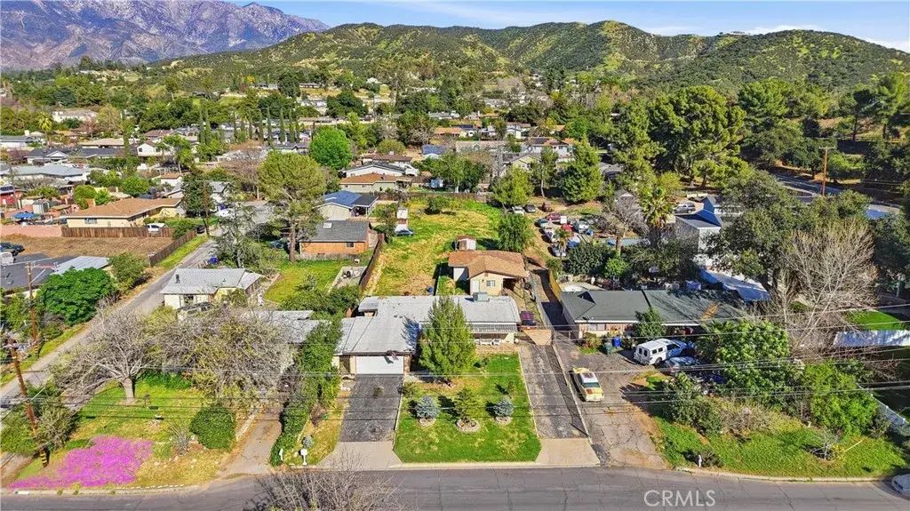 12055 Douglas, Yucaipa