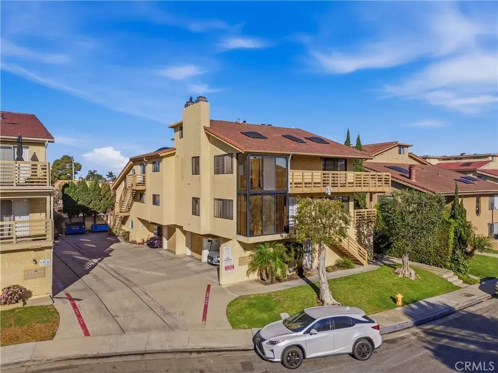 16771 Moody, Huntington Beach