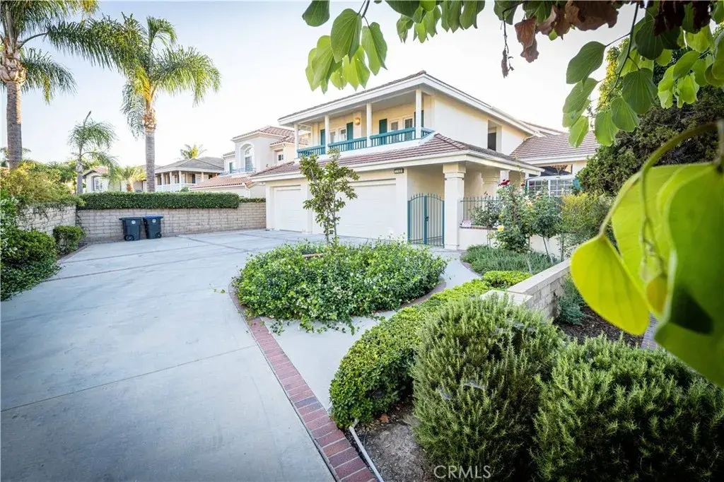 2142 Marselina, Tustin