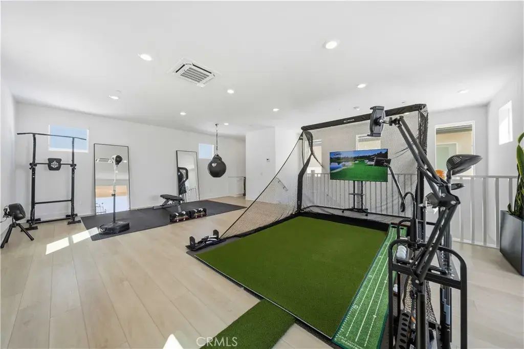27516 Golden Currant Place, Valencia