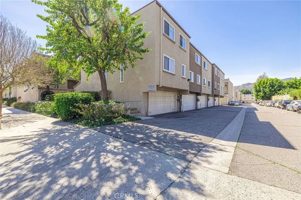 21901 Lassen Street 155, Chatsworth