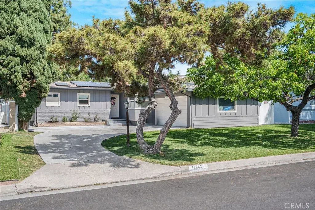 15043 Hayward, Whittier
