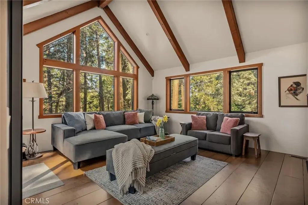 27902 Squirrel, Lake Arrowhead