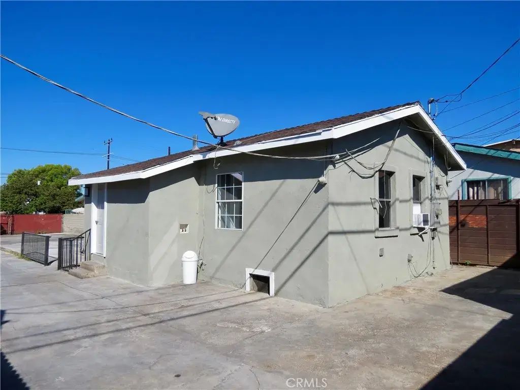 1270 S Indiana, East Los Angeles