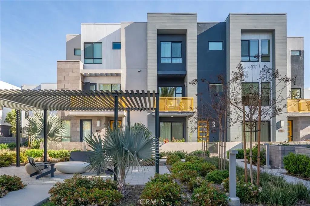 16216 Dawn, Tustin