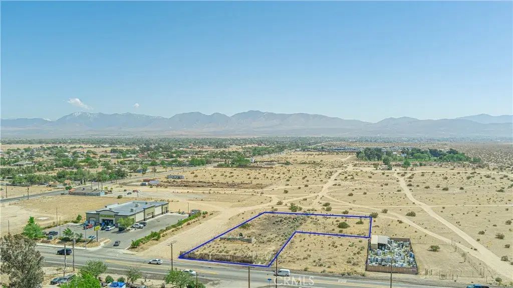 90 Palmdale Blvd, Sun Village