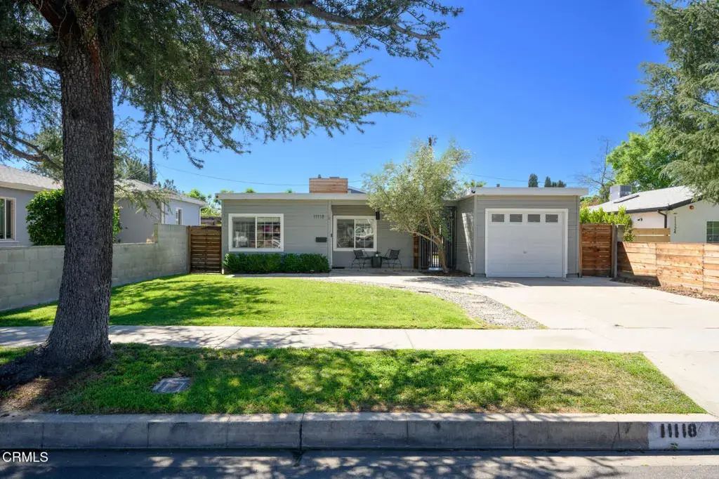 11118 Califa Street, North Hollywood