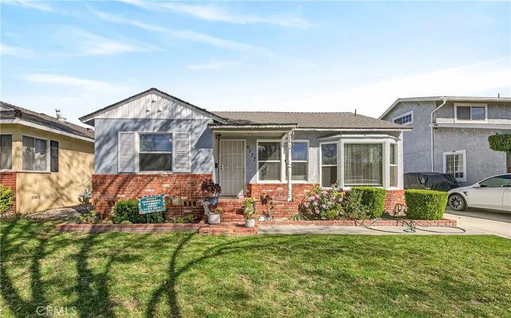 6137 Greenmeadow, Lakewood