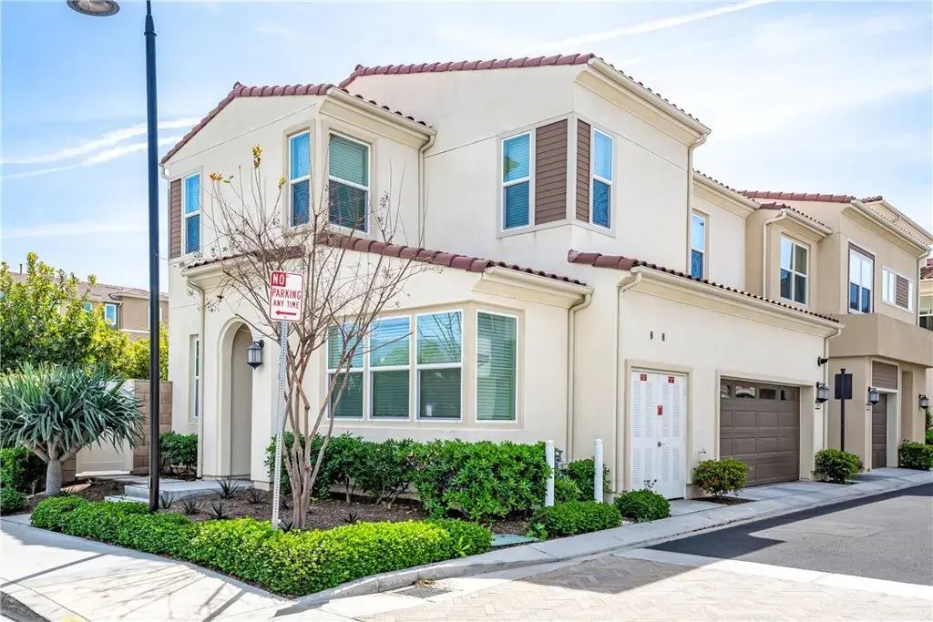 269 Siena, Lake Forest