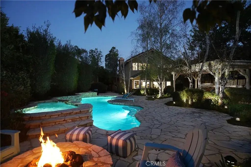 24751 Calle Largo, Calabasas