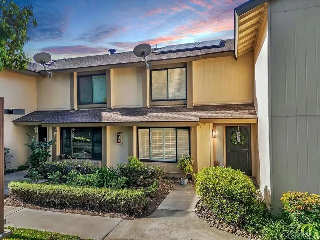 10226 Mirabel Lane, 