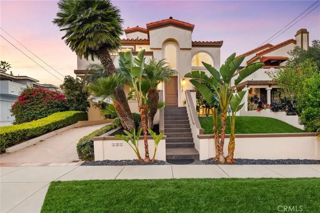 121 S Helberta Avenue A, Redondo Beach