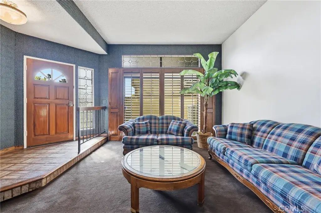 7100 Balboa Boulevard 1003, Lake Balboa