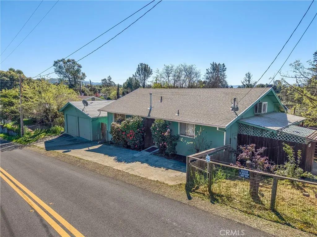3206 4th, Clearlake