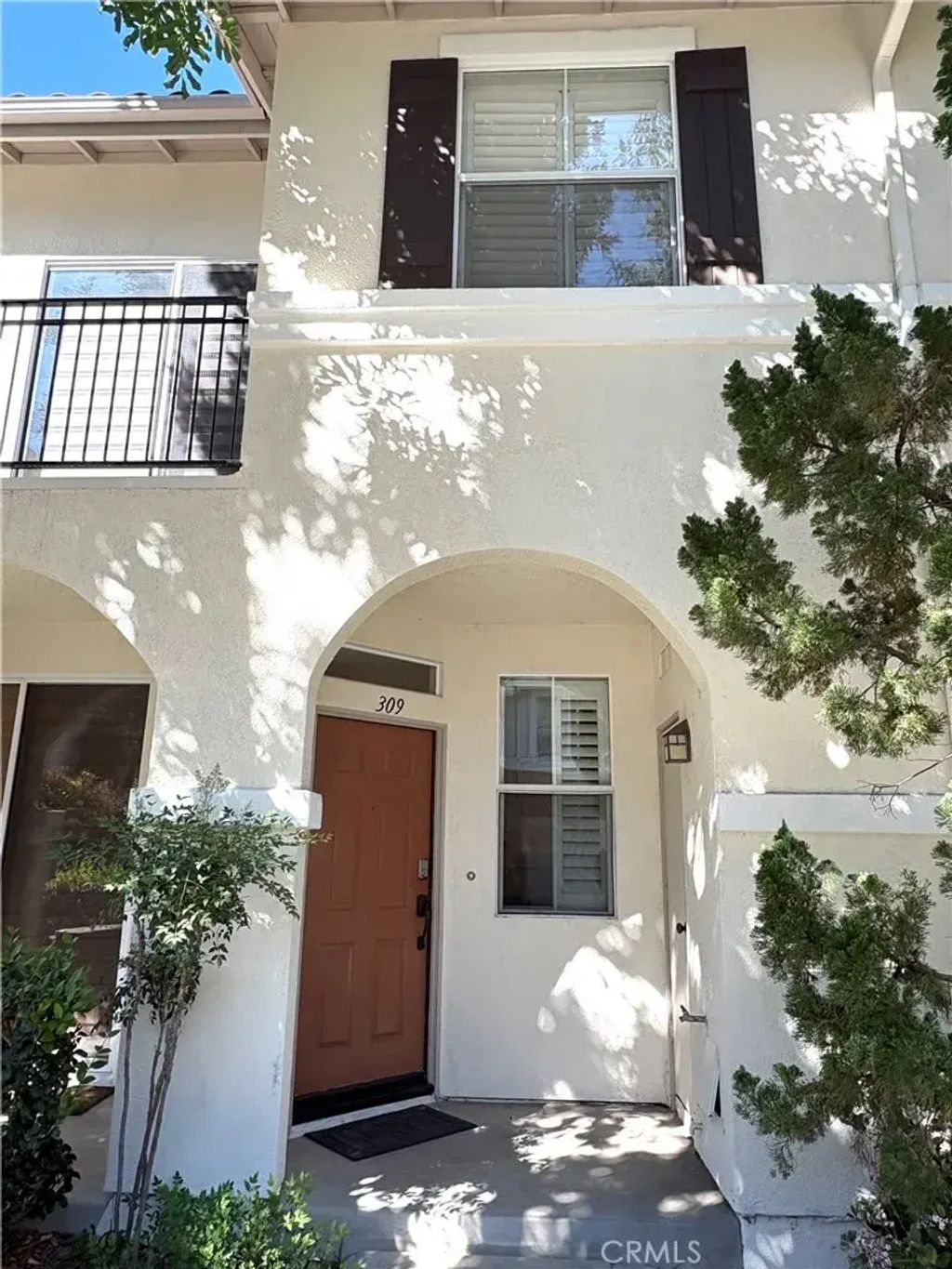 309 Falcon, Irvine