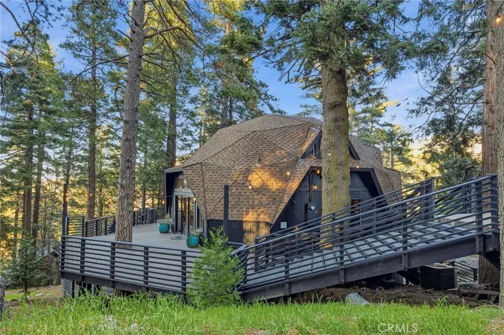 1349 Valley View, Crestline