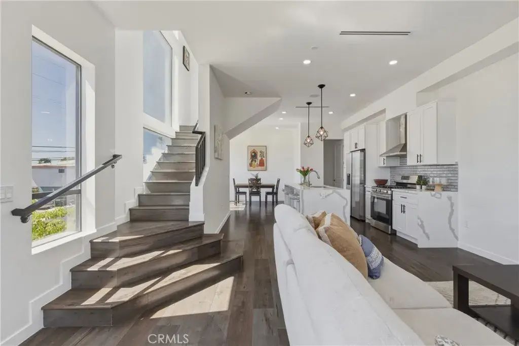 1301 Tamarind Avenue, Hollywood