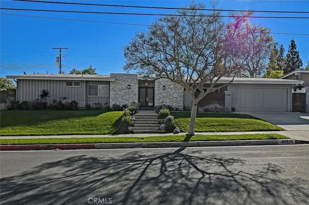 24216 Calvert Street, Woodland Hills