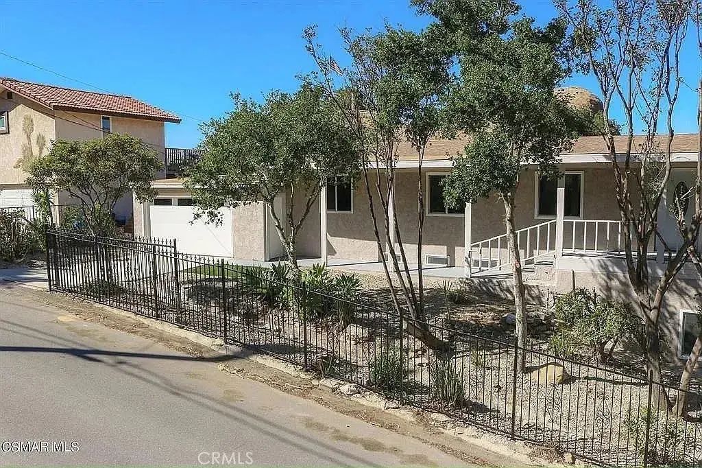 6541 Clear Springs, Simi Valley