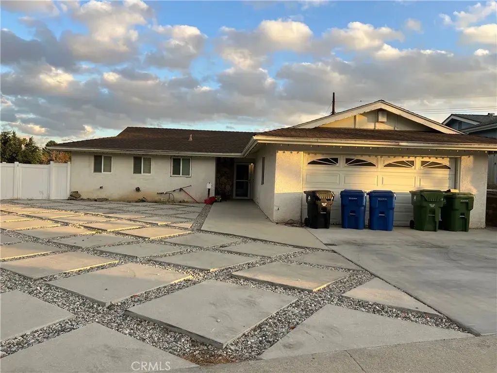 13182 Fernmont, Sylmar